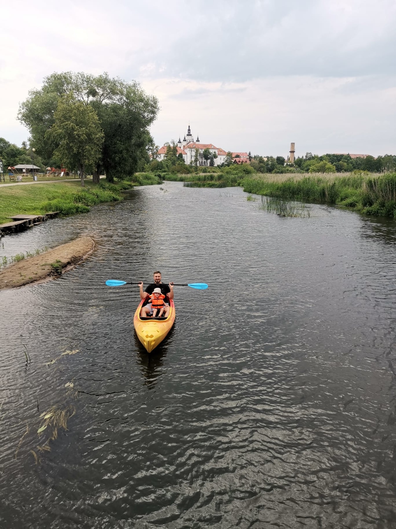 Spływ kajakowy z dzieckiem w Supraślu